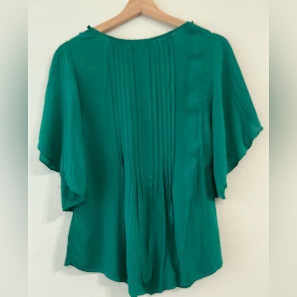 Maeve Emerald Green Pleated Flutter Sleeve Blouse - Size4 - Picture 3 of 12